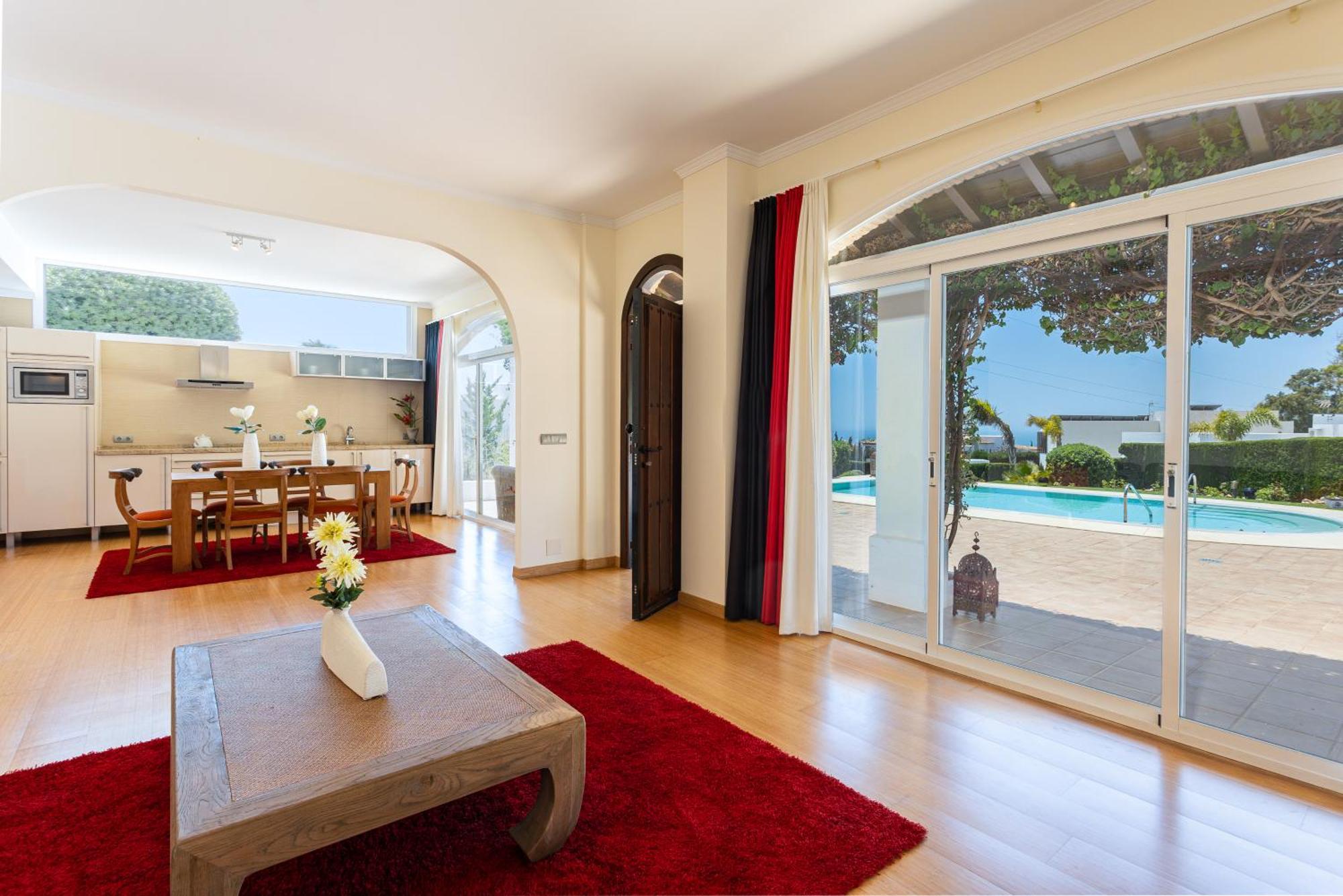 La Vista - Family Friendly Private Pool, Bbq, Sauna * Benalmadena