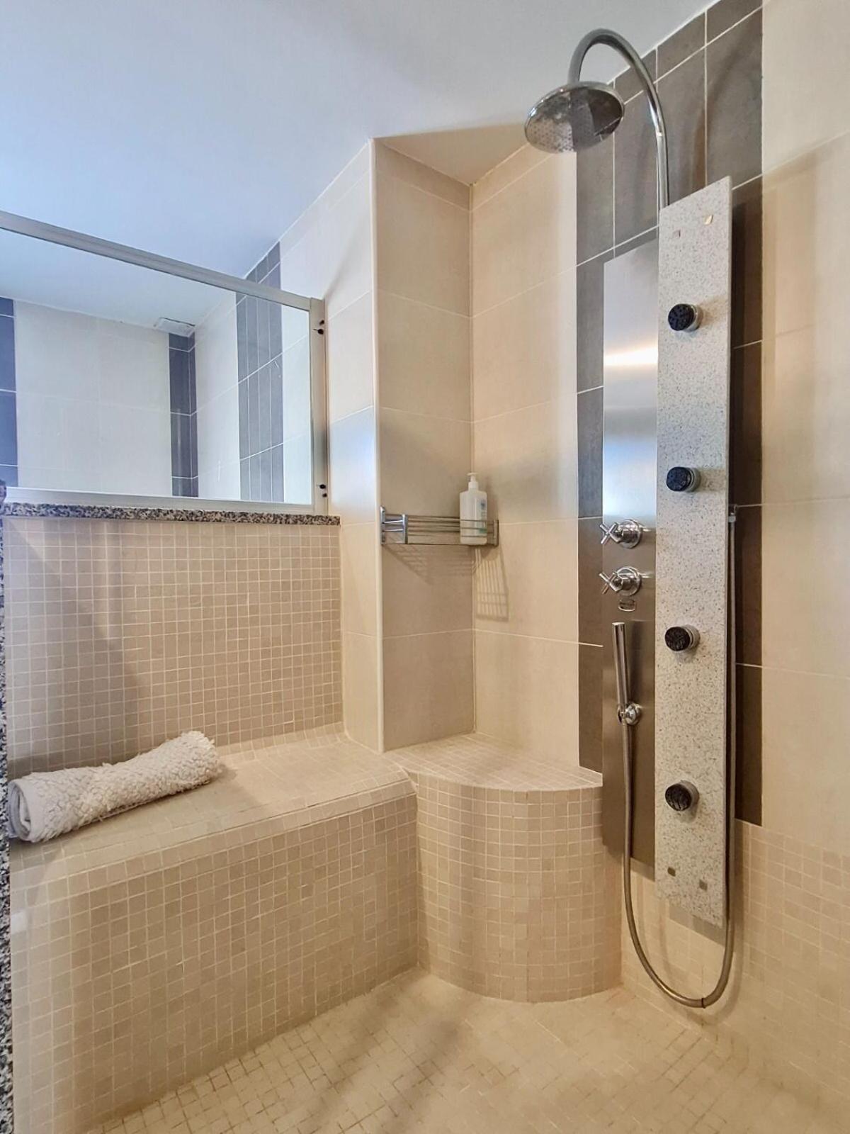 La Vista - Family Friendly Private Pool, Bbq, Sauna Villa Benalmadena